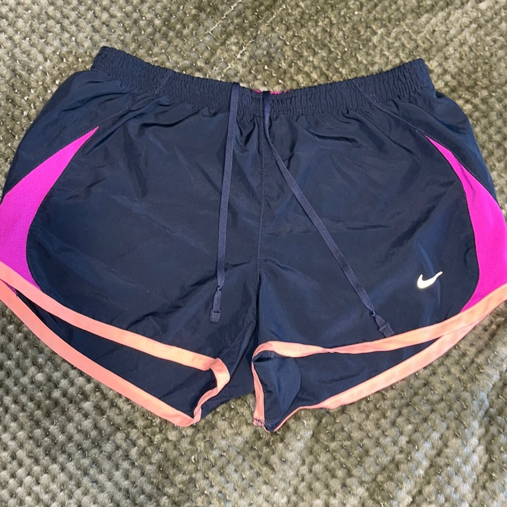 NIKE ATHLETIC SHORTS ✔️